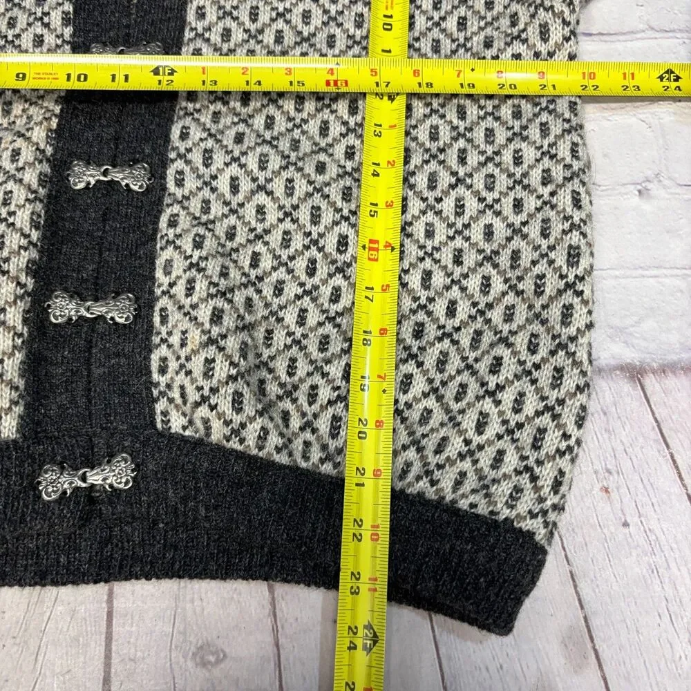 Vintage LL Bean Women Cardigan Sweater Size Medium Fair Isle Wool Blend D120 -6